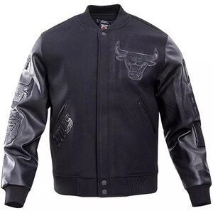 Pro Standard Men's Chicago Bulls Triple Black Wool Varsity Jacket SIZE MEDIUM